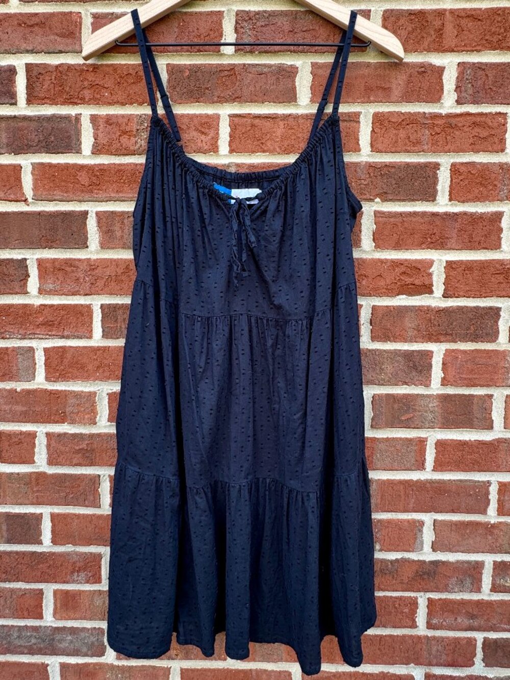 Old Navy Tiered Sundress Size Medium Black Swiss Dots Pockets Sleeveless